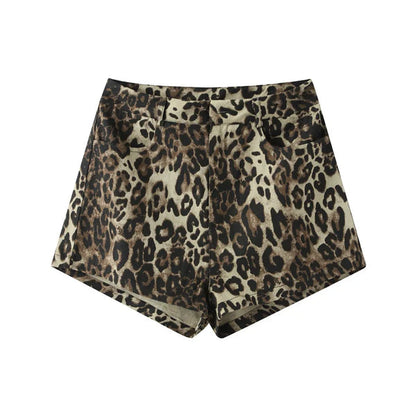NIKKI SHORTS