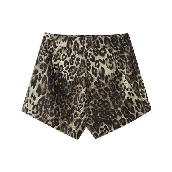 NIKKI SHORTS